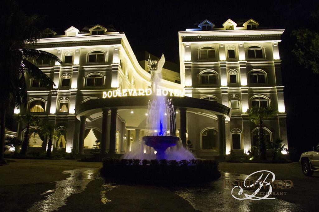 Boulevard Hotel Дуонг-Донг Экстерьер фото