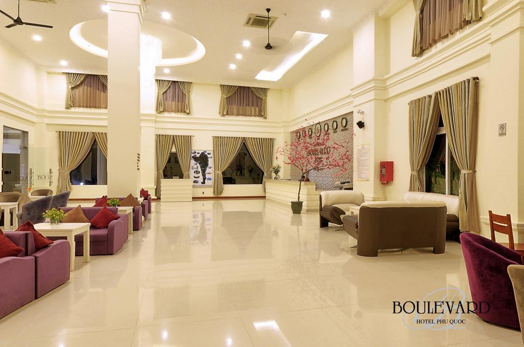 Boulevard Hotel Дуонг-Донг Экстерьер фото